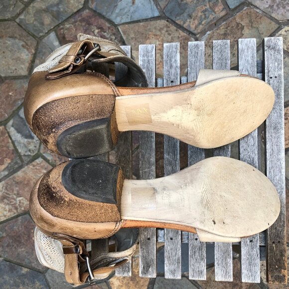 Miz Mooz Verona Collection Leather Sandals - Picture 8 of 8